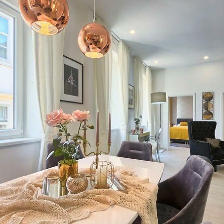 Hedone Luxury Apartment With Free Parking Pula Bagian luar foto
