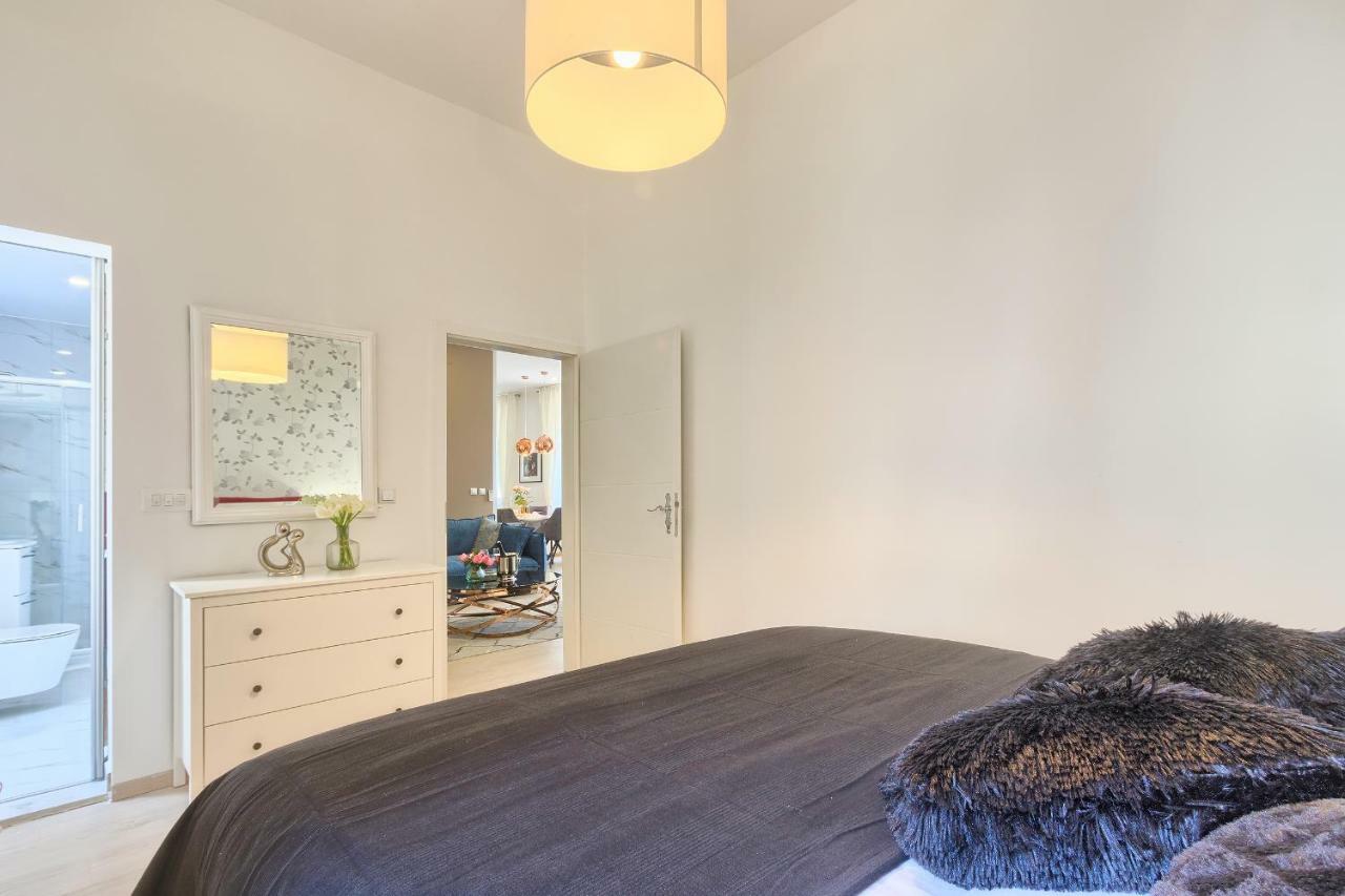 Hedone Luxury Apartment With Free Parking Pula Bagian luar foto