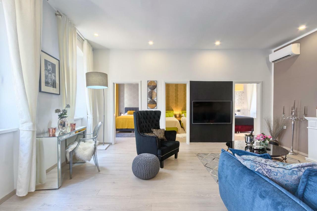 Hedone Luxury Apartment With Free Parking Pula Bagian luar foto