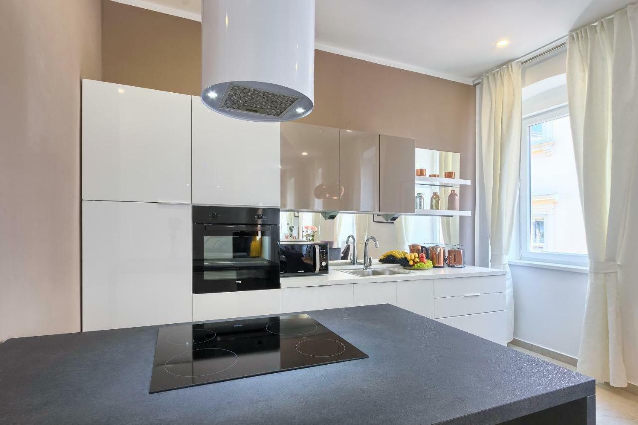 Hedone Luxury Apartment With Free Parking Pula Bagian luar foto